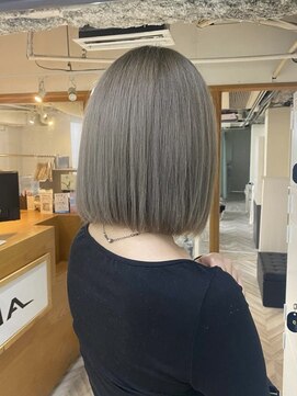 ベルグローアルファ(BELLE GROW ALPHA) 大人っぽグレージュ