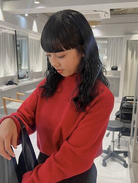 リラス 博多(rilas) 前髪ぱっつん×パーマ　くるくるパーマ　セット簡単　黒髪パーマ