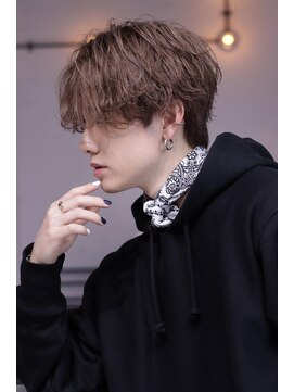 リップス 栄(LIPPS) ミルクティーベージュセンターパート