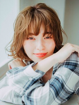 アマリス(Amaris) ラフさがかわいいミディアムボブ20代/30代/40代/庭瀬