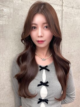 ロンドホットリップ 立川(Lond hot lip) ☆姫カットレイヤー/くすみベージュ/韓国風巻き/立川レイヤー