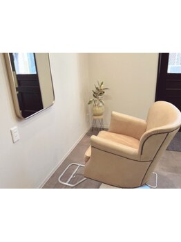 【高砂/女性専用プライベートサロン】経験豊富なスタイリストがマンツーマンで施術するから相談しやすい♪