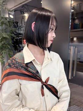 シエル バイ ケンジ 登戸 生田(CIEL by KENJE) ミニマルボブ黒髪ブルーブラック韓国10代20代30代シースルー