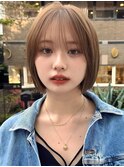 シースルミニマルボブショート顔まわり外ハネ切りっぱなしボブ