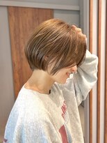 サン 白金台(SUN)&nbsp;コンパクトな艶感ショートボブ透明感カラー