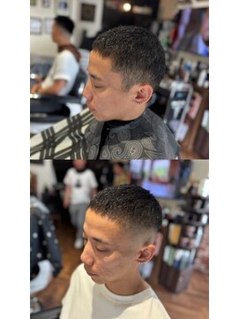 カットクラブロイヤルヴォックス(CUT CLUB ROYALVOX) クロップスキンフェード