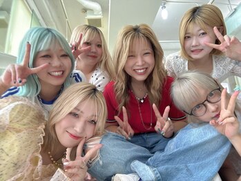 ヘアアンドデイスパ アグー(hair&dayspa AGU)の写真/【当日予約OK】女性目線での提案が嬉しい★満足度の高い口コミ多数！気さくで親しみやすいスタイリスト揃い