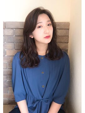 ヘアメイク シュシュ(Hair make chou chou) かきあげバングエレガントウェーブ【chou-chou 北林夏実】