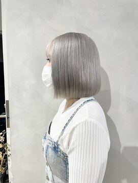 エイト ヘアサロン 渋谷本店(EIGHT) シルバーグレー　e74