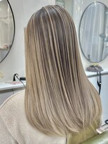 ラヴィエール(LAVIERE by R-EVOLUT)&nbsp;ハイライト/ケアブリーチ/レイヤーカット/髪質改善【柏/柏駅】