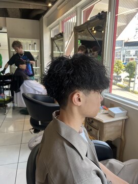 アイズ 海老名(AIZU) 波巻きスパイラルパーマ シャドウパーマ メンズパーマ