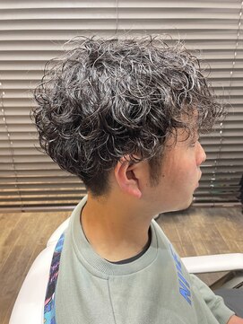 ガイズ ヘアー イサミ(GUY'S HAIR 133) メンズパーマ/メンズショート/波巻スパイラル