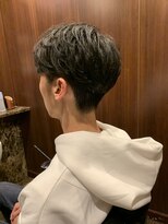 プラウド(PROUD)&nbsp;センターパート/ニュアンスパーマ/田町/理容室/メンズカット/