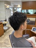 ツーブロック／ツイストピンパーマ