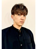 ミドル(MIDDLE)&nbsp;メンズカット/マッシュ/デザインカラー/アッシュカラー/府中