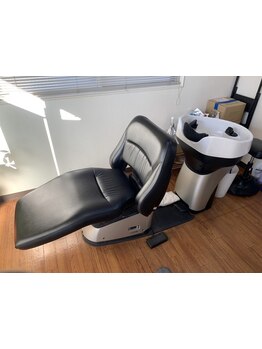 【ヘッドスパ/プライベート空間】心地よい力加減で頭皮のコリを揉み解し疲れを解消！頭皮環境を整えます◎