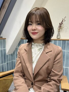 ハチ(HACHI) 重く見えないレイヤーボブ