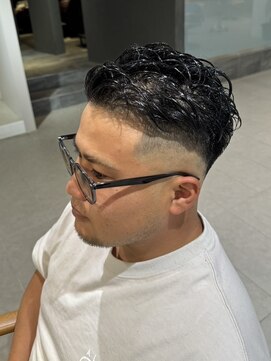 ウェイビィ 藤沢(WAVY) フェードスタイル【WAVY藤沢】