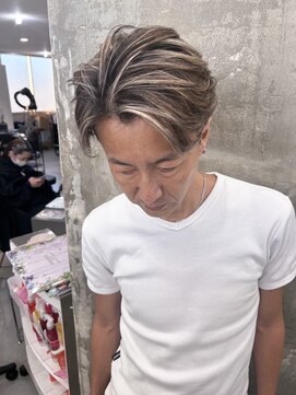 メンズサロン キング 梅田店(Men’s salon K!ng) 波巻きツイストスパイラルパーマ/フェザーパーマ/眉毛/メンズ