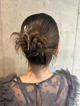 エイミー 伏見店(aemii) 個性派なねじりカチモリヘア