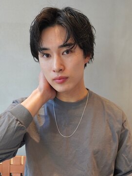 ニコ トウキョウ ロジック(nico TOKYO Logic) センターパートニュアンスパーマフェザーパーマ