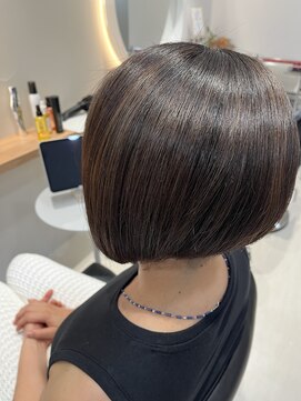 エム(eM) 白髪ぼかし透明感3Dカラー