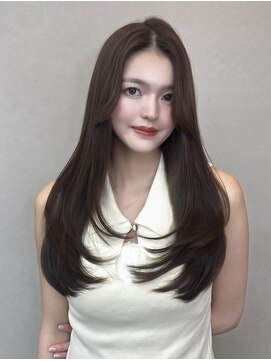 エミーバイモアムー(Emmie byMoremuu) 【あいり】レイヤーカット