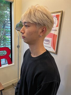 ライド ヘアー(RIDE HAIR) ハイトーン×フェザーショート