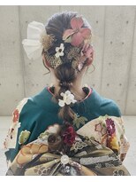 アンドモア(and MORE) ローポニースタイル