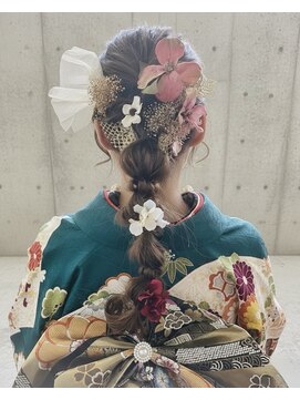 アンドモア(and MORE) ローポニースタイル