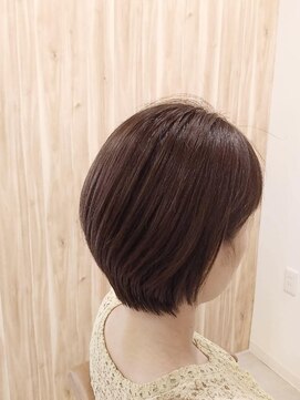 コスモス ヘアーアンドビューティー(Kosmos HAIR&BEAUTY) ツヤ感シアーナチュラル