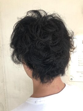 フランジェッタヘアー(Frangetta hair) カット職人くるくるパーマ