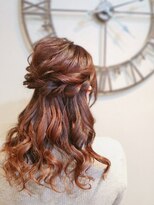 ヘアセットサロン ミント(Hair set salon MINT)&nbsp;ねじりルーズハーフアップ