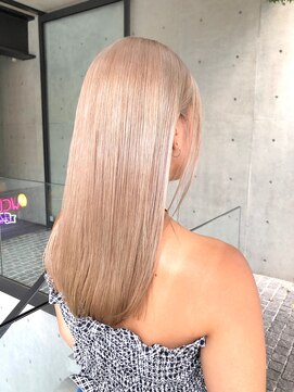 トルネード(TORNADO) 韓国風艶髪ストレート LAケラチントリートメント 美髪 M830