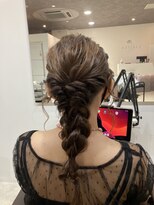 カリテス(XARITES)&nbsp;ゆるふわサイドアップ バースデーヘア ブライダル お呼ばれ