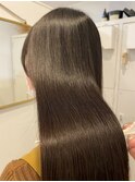 40代50代ホワイトグレージュミニウルフタッセルボブハイライト