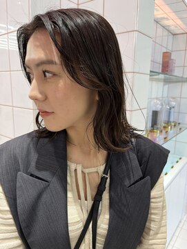 ロンドルーチェ 心斎橋(Lond luce) ダークアッシュ/ミディアムレイヤーカット［髪質改善/縮毛矯正］