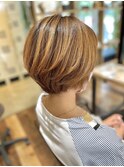 前下りショートボブ