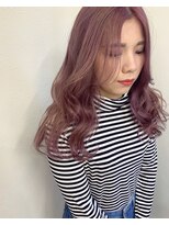 アム(amu)&nbsp;前髪長めセンターパート×ピンクカラー