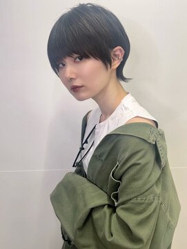 ダブルトーキョー シブヤ(W-TOKYO SHIBUYA) くびレイヤーショートウルフ　ウルフ　ウルフカット
