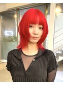 レイヤーウルフカットハイトーンネオンレッドカラー