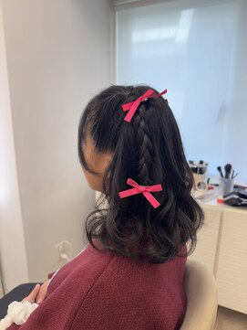 エメティ(Aimerty) ハーフツインアレンジ♪