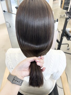 ヴィンスジオ 岐阜駅南(vince gio) 赤味消しベージュ