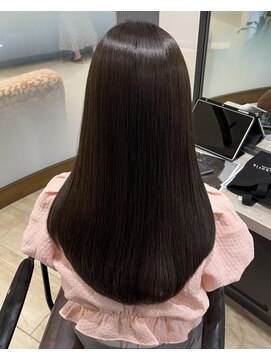 ユーフォリア 銀座本店(Euphoria) Mako / 地毛風 ナチュラルストレート 縮毛矯正