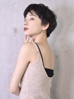 コイ(coii)&nbsp;小顔ショートヘア/くせ毛風ナチュラルパーマ/透明感カラー