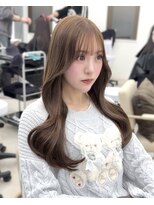 プティ(PUTY)&nbsp;神戸　三宮　レイヤーカット　顔まわりカット　ヘーゼルベージュ