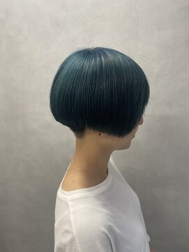 ヘアサロン ドットプラス 町田店(dot. plus) 【山本　直幸】刈り上げショート×エメラルドグリーン