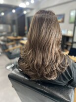 ウェイビー 桜木町店(WAVY)&nbsp;【ブリーチあり】ナチュラルバレイヤージュ