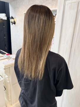 キャアリー(Caary) 福山美容室caary ブリーチミルクティーベージュイルミナカラー