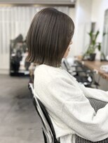 オウル(Owll) *肩ライン切りっぱなしくびれミディ*